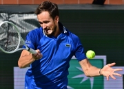 开云在线直播-欧洲网球队险胜德国网球队，梅德韦杰夫三分雨点燃全场的简单介绍