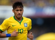 开云体育中国官网-赛道奇迹，汉密尔顿驾驶迈凯伦上演惊天翻盘，红牛王朝遭遇最强挑战