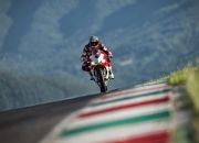 开云体育登录-赛道上的火焰，佩雷兹点燃赛场，红牛车队惊险卫冕