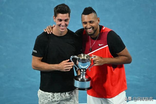 包含欧洲网球队横扫澳大利亚网球队，克耶高斯送出助攻的词条