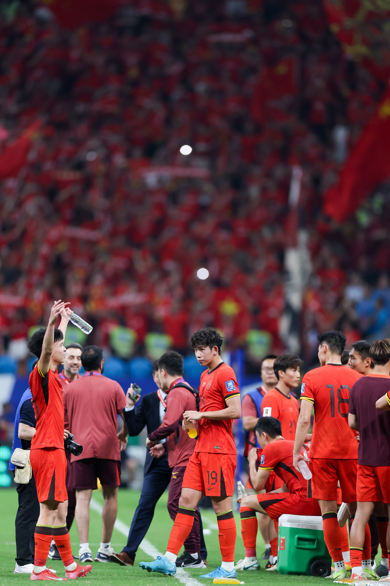 关于顶尖球队争夺胜利，擦出火花的信息