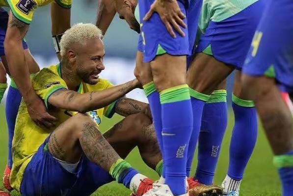 巴西女足惨败,无缘世界杯四强的简单介绍 巴西女足惨败,无缘世界杯四强的简单介绍