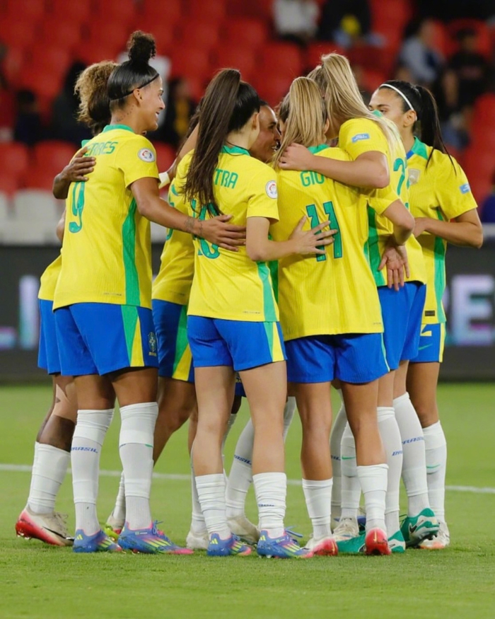 巴西女足惨败,无缘世界杯四强的简单介绍 巴西女足惨败,无缘世界杯四强的简单介绍