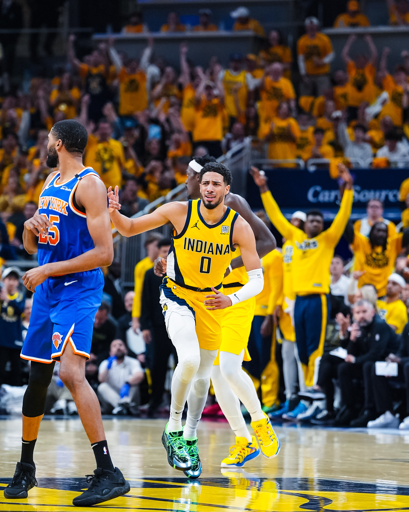 雄鹿横扫步行者，晋级东部半决赛