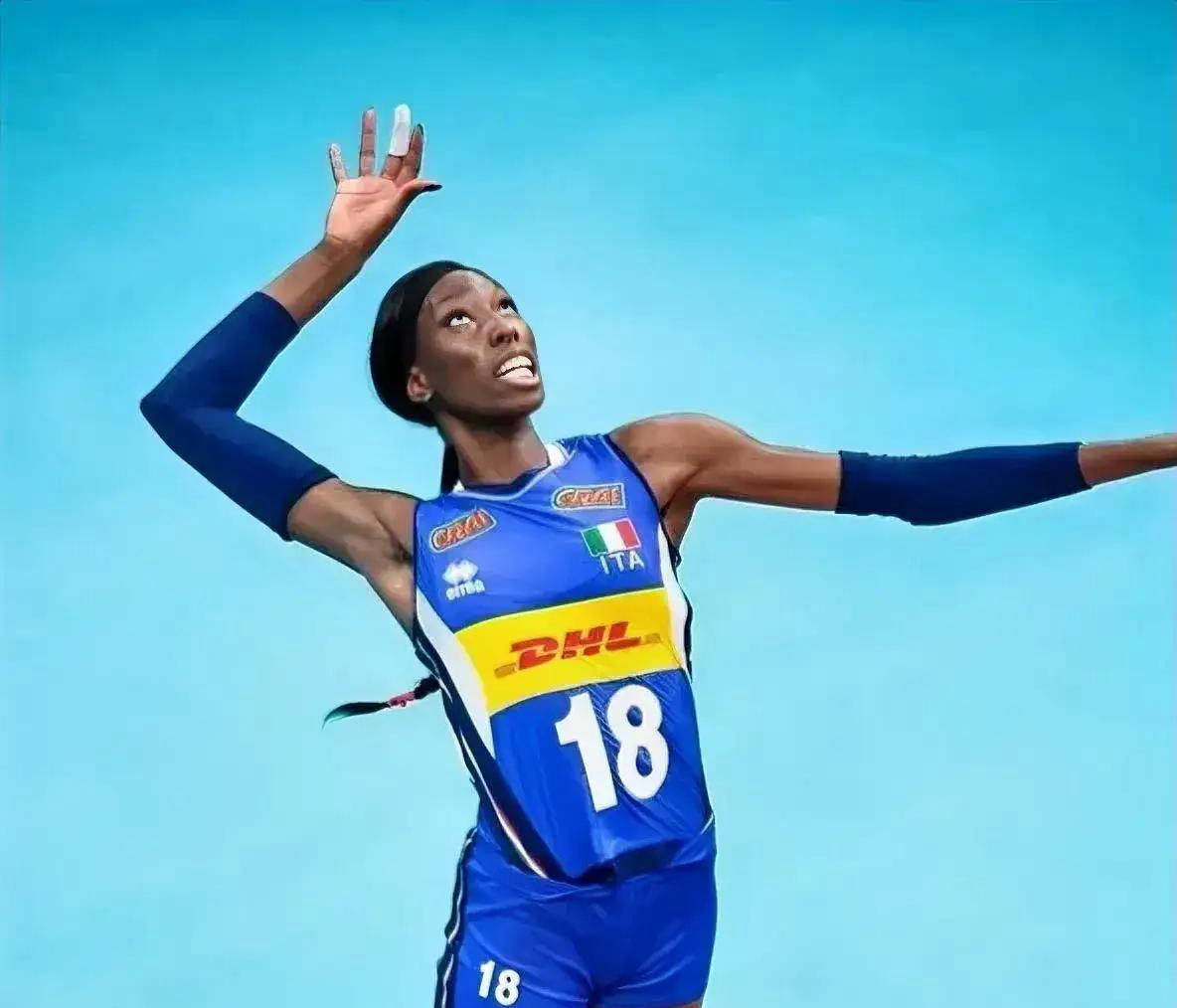 包含排球比赛中，意大利选手表现出色成功晋级的词条