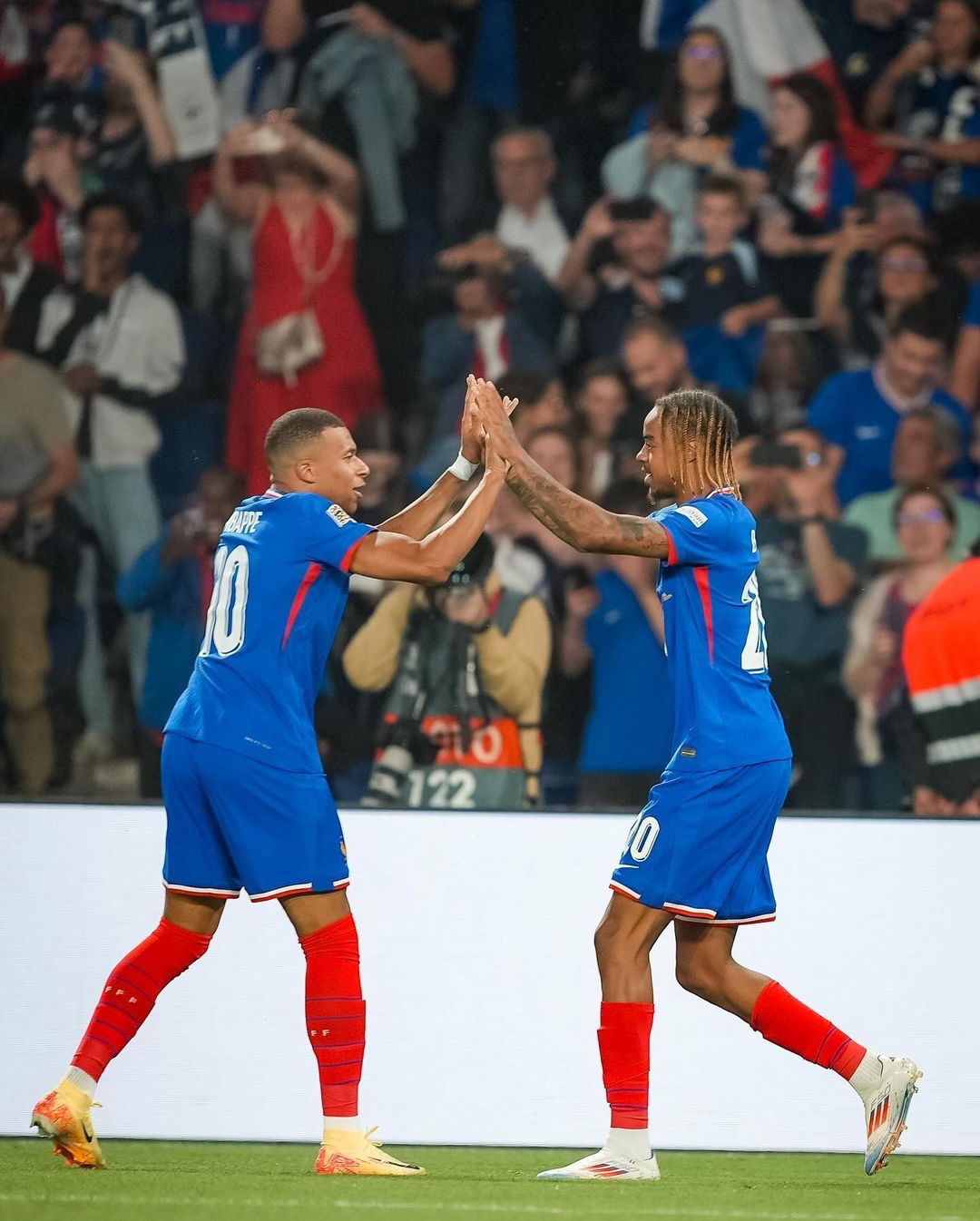 法国-遭遇意大利，小组赛失利难保希望的简单介绍