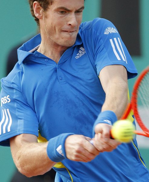 包含西班牙网球队爆冷日本网球队，穆雷高光表现的词条