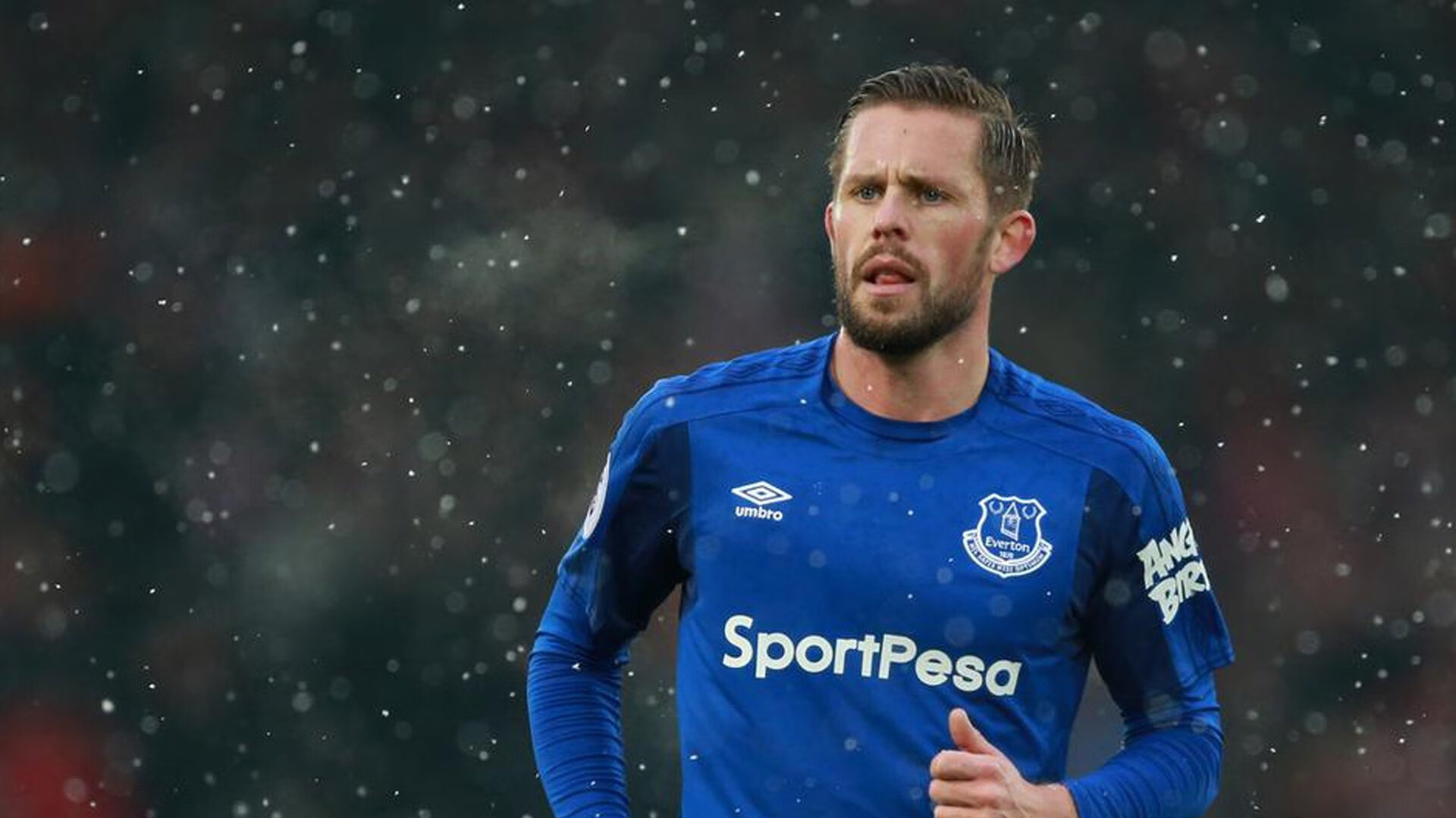 东决关键战焦点战，伊朗节奏掌控比利时的战术启示